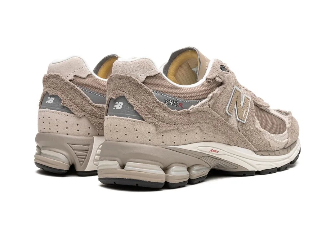 New Balance 2002R Protection Pack Driftwood - PLUGSNEAKRS