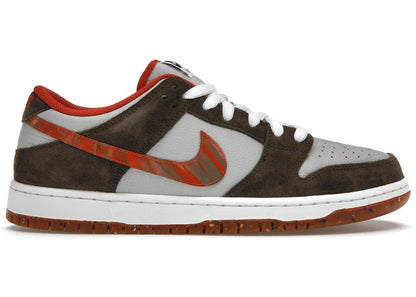 Nike SB Dunk Low Crushed D.C. - PLUGSNEAKRS