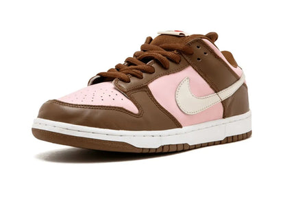 Nike SB Dunk Low Stussy Cerise